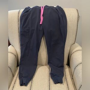 Women’s Figs scrubs